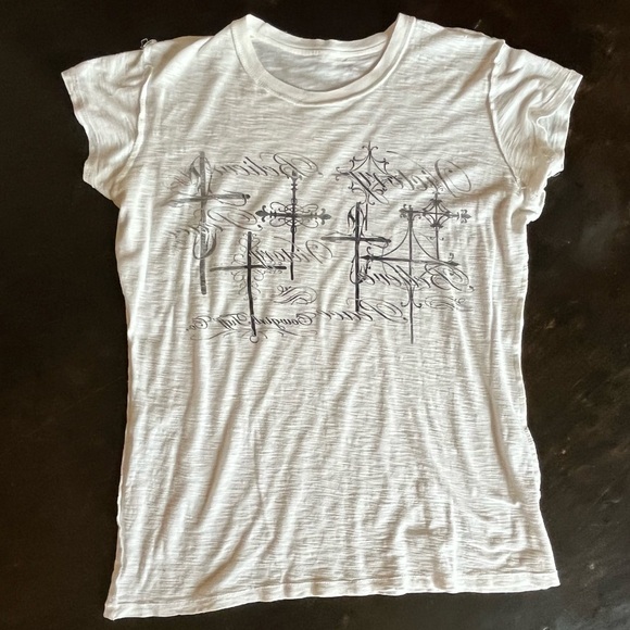 Cowgirl stuff Co. White T-Shirt with faded Black Crosses, XL - Picture 5 of 9